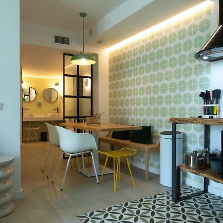 Aparthotel Boutique Poniente Playa Сан-Антоніо Екстер'єр фото